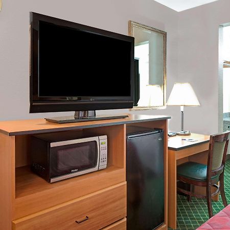 Travelodge Sacramento/Ранчо Кордова Экстерьер фото